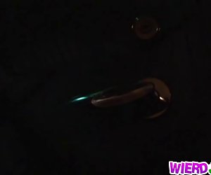 Encantador de escravidão viciado shiori passeios de botão
